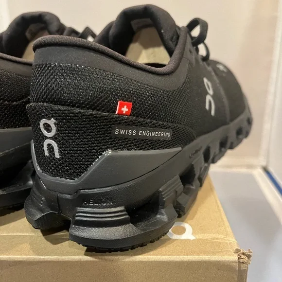 NIB Auth On Sz 9 Women’s Black Eclipse Cloud X 4 Running Sneakers Shoes Rt $160! - Picture 7 of 16